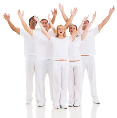 grup arkadaşları kollarını kaldır