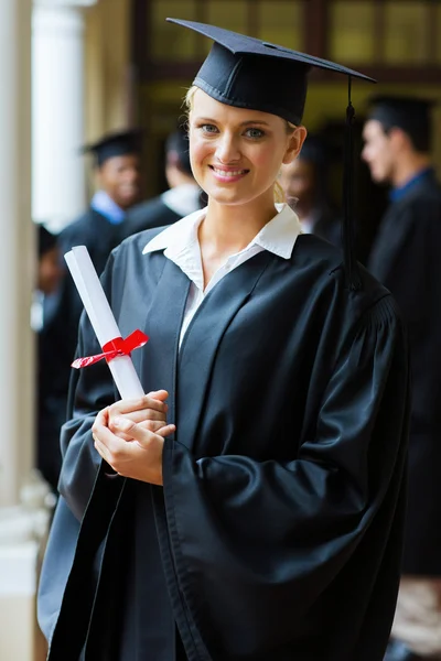 Graduação universitária muito sorridente — Fotografia de Stock