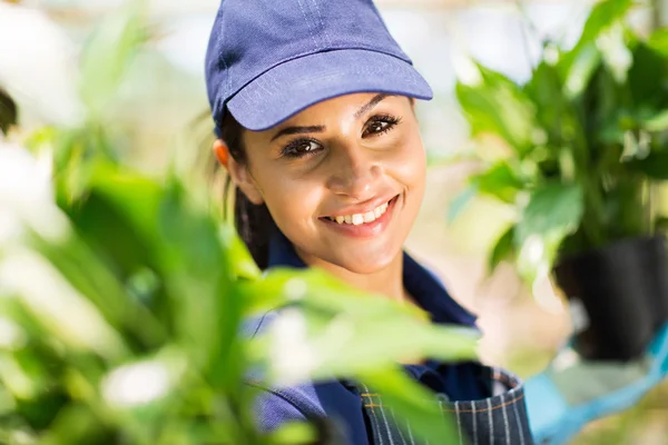 Pretty young garden worker — Stock Photo, Image