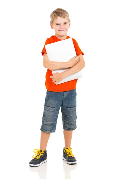 Inteligentny chłopiec trzyma laptopa — Zdjęcie stockowe