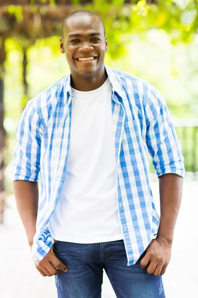 Homem africano feliz — Fotografia de Stock