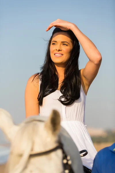 Pretty woman riding horse — Stock Photo, Image