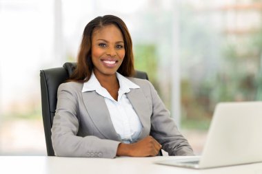 Afro-Amerikan işkadını Office