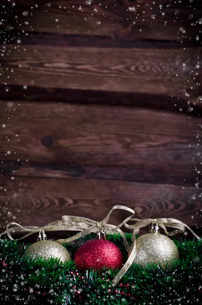 Tarjeta de Navidad con tres juguetes —  Fotos de Stock