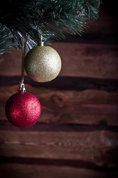 Noel kartı ile iki oyuncak — Stok fotoğraf
