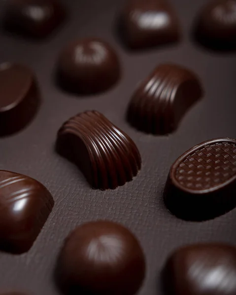 Doces Luxuosos Variados Chocolate Amargo Escuro — Fotografia de Stock