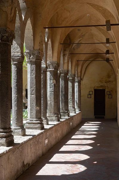 Cloister San Francesco Courtyard Old Catholic Monastery Cozy Place Columns — 图库照片