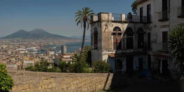 View City Mountains Old Shabby White Villa Ancient Streets Naples — Stok fotoğraf