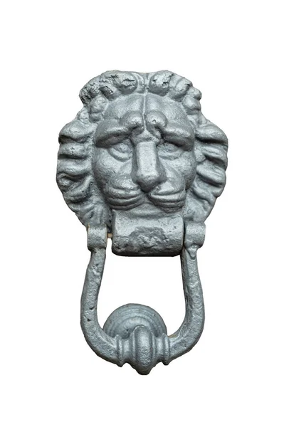 Ročník Stříbrný Kovový Knoflík Gong Starých Dřevěných Dveřích Podobě Lví — Stock fotografie