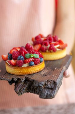 Meyveli kek, lezzetli tart..