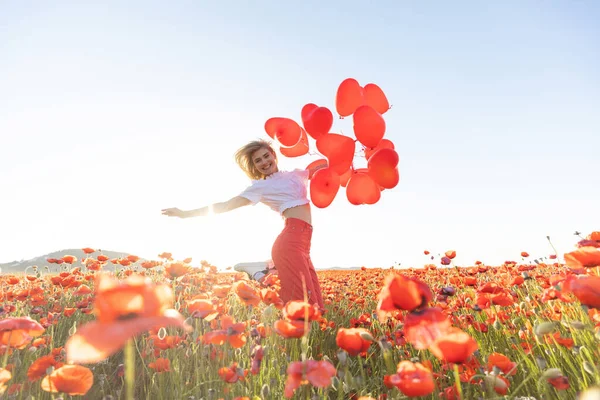 Happy Woman Holding Balloons Nature High Quality Photo — Stock Photo, Image