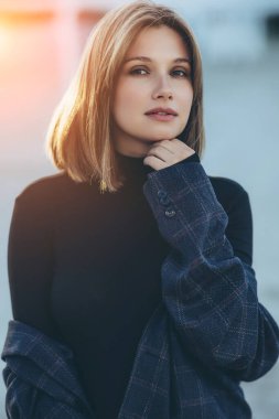 Güzel kadın. Genç mutlu kız. Yüksek kalite fotoğraf