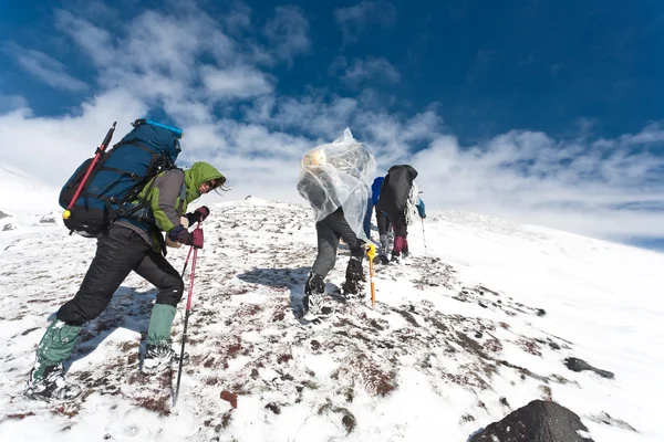 Hike in winter mountain. — Stock Photo, Image