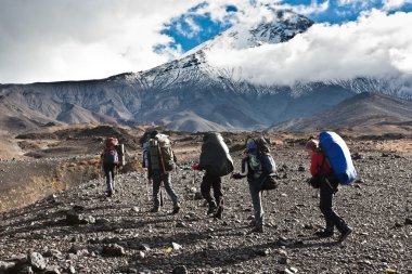 Kamçatka üzerinde trekking.