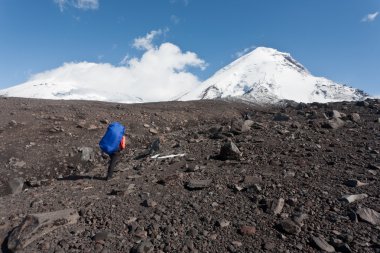 Kamçatka üzerinde trekking.