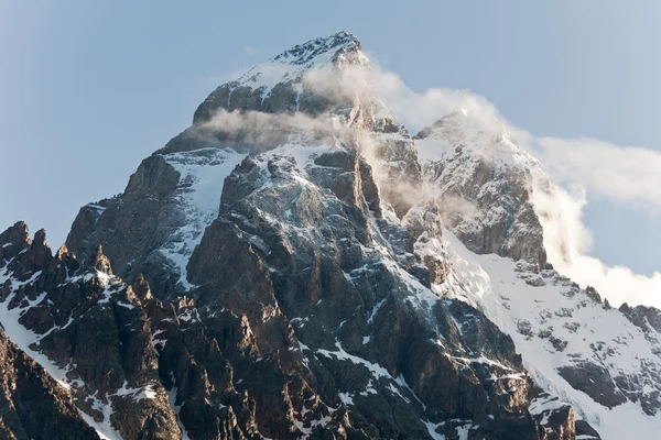 Ushba berg. — Stockfoto