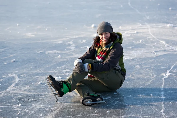 Menina com patins . — Fotografia de Stock