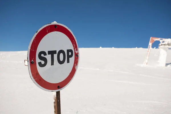Stop Avalanche Sign Front Winter Snowy Mountains Danger Sings Winter — Stock Photo, Image