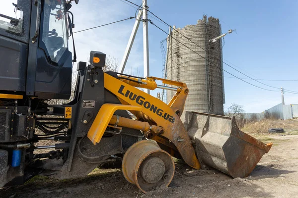 Kyiv Region Ukraine 2022 Destroyed Tractor Garbage Plant Pipe Gostomel — Stock Photo, Image