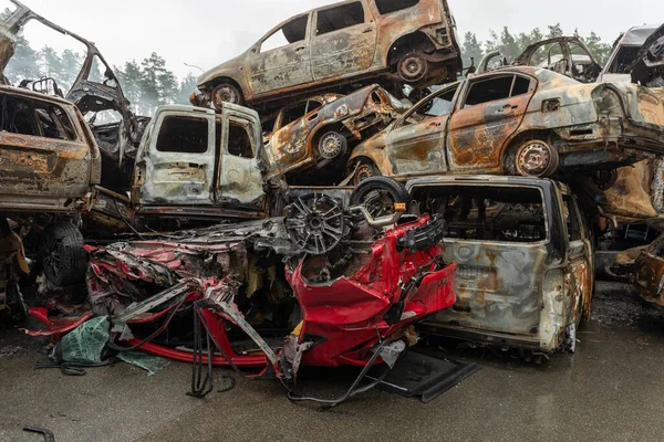 Sok Lövés Megsemmisült Autók Autó Temetőjében Irpin Ukrajna — Stock Fotó