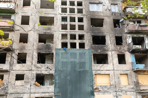 Kyiv Ukraine May 2022 War Ukraine Completely Destroyed Residential Building Лицензионные Стоковые Изображения