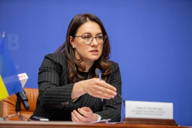 KYIV, UKRAINE - 18 Mayıs 2022: Polonya iklim ve çevre bakanı Anna Moskwa ve Ukrayna Ekonomi Bakanı Yuliia Svyrydenko. Ukrayna 'da Savaş.