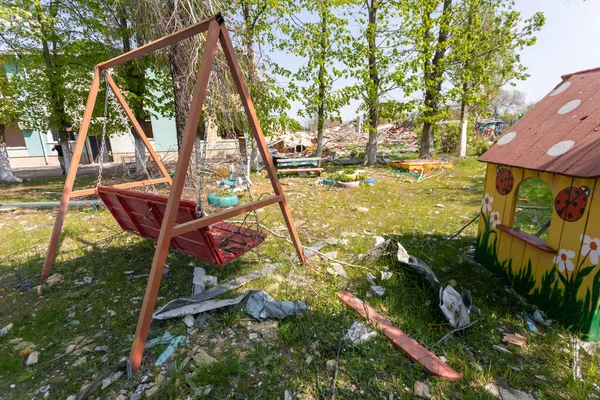 Makariw Ukraina Maja 2022 Zniszczone Przedszkole Wyniku Inwazji Rosyjskich Sił — Zdjęcie stockowe
