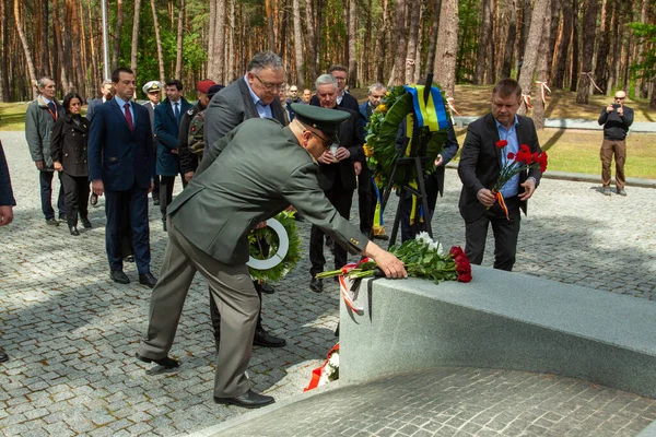 Bykivnia Ukraine May 2022 Ceremony Ukrainian Polish Delegations Honoring Memory — Stock Photo, Image