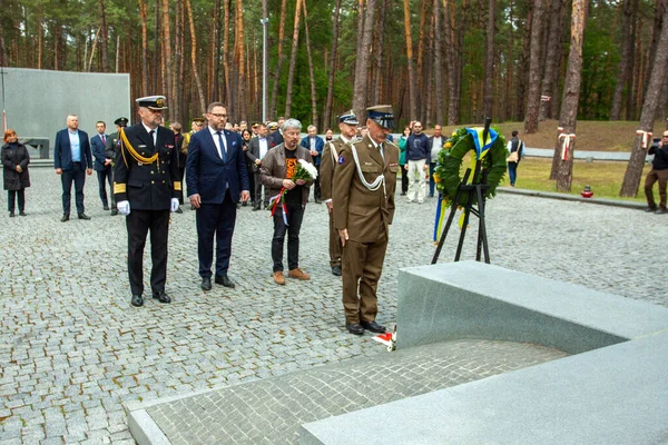 Bykivnia Ukraina Maj 2022 Den Ukrainska Och Polska Delegationens Ceremoni — Stockfoto