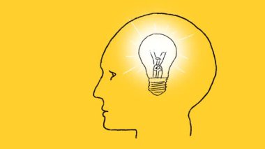 İçinde titreyen ampul olan insan kafası silueti. Yeni bir fikrin sembolü. Sarı üzerine el çizimi çizimi.