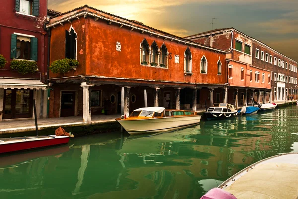 Cores vibrantes em Murano ao pôr do sol — Fotografia de Stock