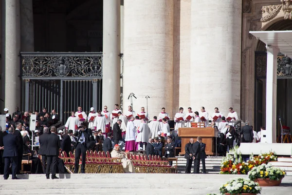 Папа Francis інавгурації маси — стокове фото