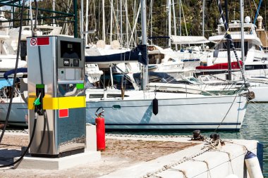 benzin istasyonu bağlantı noktası