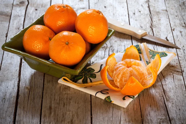 Bowl With Honey Tangerines — Stock Photo, Image