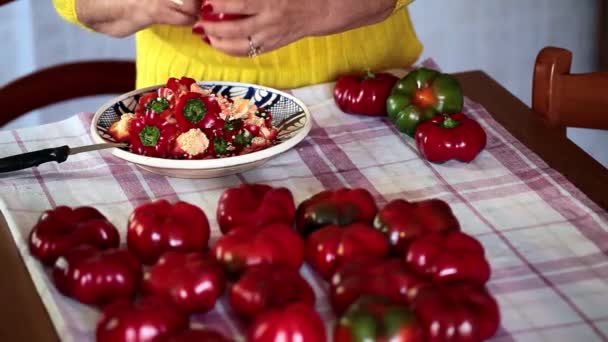 Pimientos de tomate — Vídeos de Stock