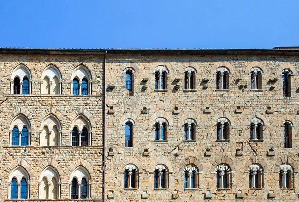 Palazzo Pretorio Facade, Volterra, Toscana, Italia — Foto Stock