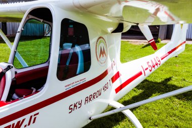 Sky arrow 450t ts ultralight uçak closeup görünümü