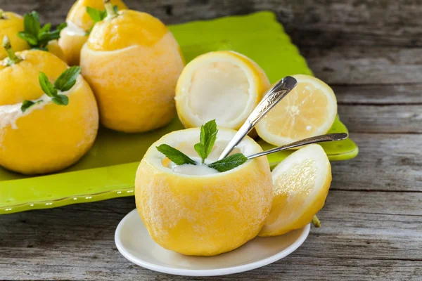 Gelato al limone — Foto Stock