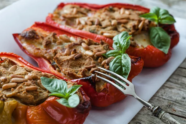 Tuna Fish Stuffed Peppers — Stock Photo, Image