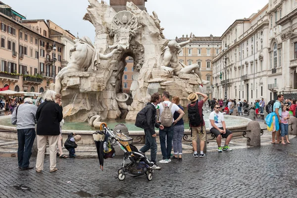 Négy folyók kút navona — Stock Fotó