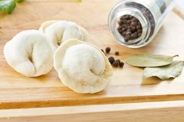 Rå pelmeni — Stockfoto