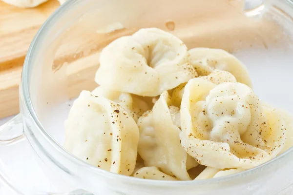 Pelmeni cozido — Fotografia de Stock