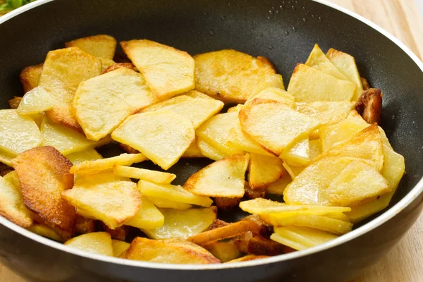 Stekt potatis — Stockfoto