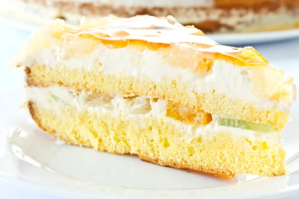 Kuchen mit Früchten — Stockfoto