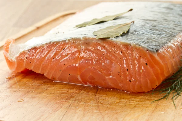 Stück gesalzener Lachs — Stockfoto