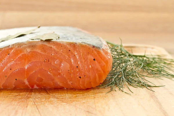 Pedaço de salmão salgado — Fotografia de Stock