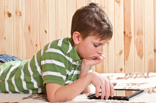 Boy teenager with tablet computer — Stock Photo, Image