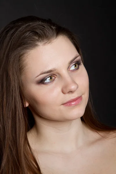 Portrait of a young girl — Stock Photo, Image