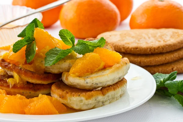 Mohn-Muffins mit Orangenmarmelade — Stockfoto