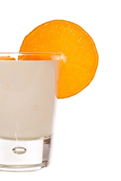 Iogurte de leite com laranjas — Fotografia de Stock